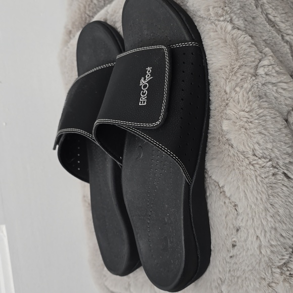 Ergo Foot Black Slide Sandals - Picture 3 of 5